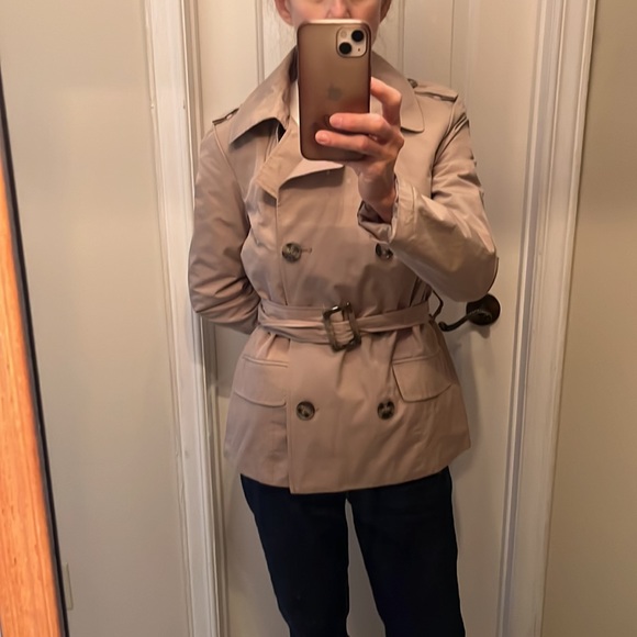 NWT short trench by Forever 21 size M - Picture 11 of 13